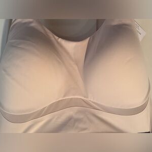 Victoria’s Secret lightweight sports bra